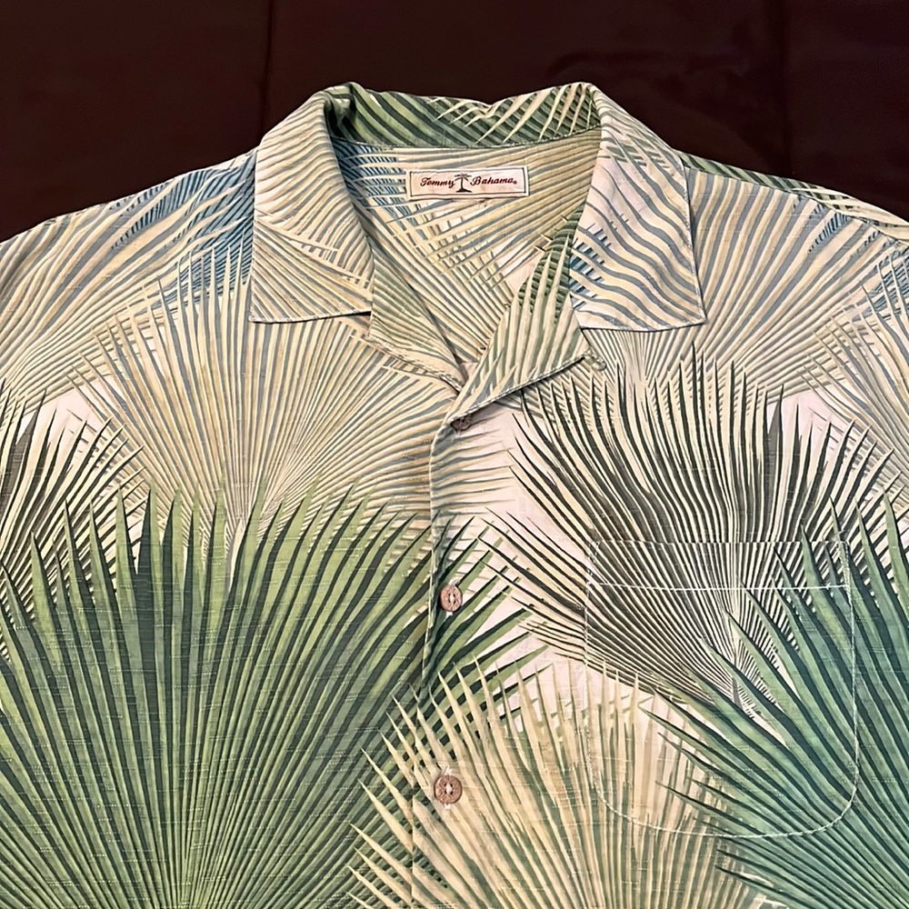 Tommy Bahama 100% silk shirt size XL